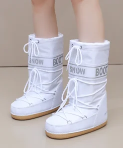 European Women's Waterproof and Non-slip Cloth Space 2025 New platform heels Short Tube Thickened Warm Snow Boots - Image 3