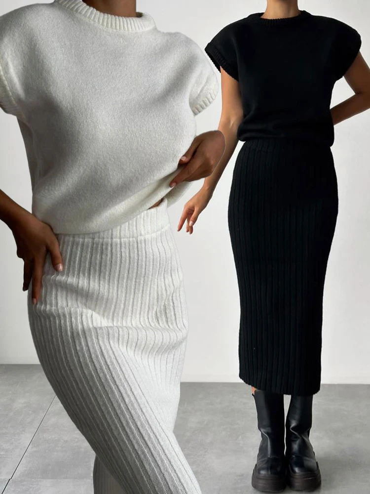 Hot Fashionable Commuting Round Neck Sleeveless Top Slim Elastic Skirt Autumn Winter Women's Suit Elegant Casual Sweater Suit - Image 2