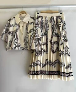 2025 summer women's retro geometric print lapel straight short shirt two-piece set + high waist loose pleated skirt fashion suit - Image 5