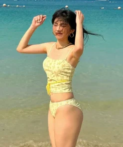 Spicy Daisy Swimsuit Halter Bikini Set 3pcs Women Brightening Waist Cinching Hot Spring Micro Cheeky Slim Fit Swimwear - Image 3