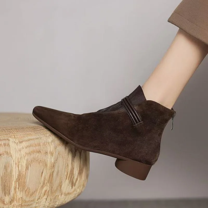 2025 Autumn Winter New Women's Korean Style Pointed Toe Ankle Boots - Chunky Heel Minimalist Fashion Boots Back Zipper Design - Image 4