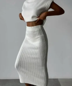 Hot Fashionable Commuting Round Neck Sleeveless Top Slim Elastic Skirt Autumn Winter Women's Suit Elegant Casual Sweater Suit - Image 3