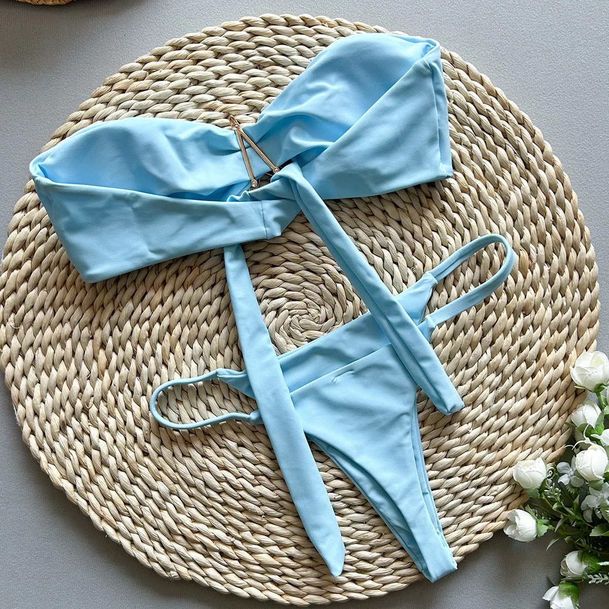 Sexy Women's Bikini Solid Color Strapless Split Swimsuit - Image 5