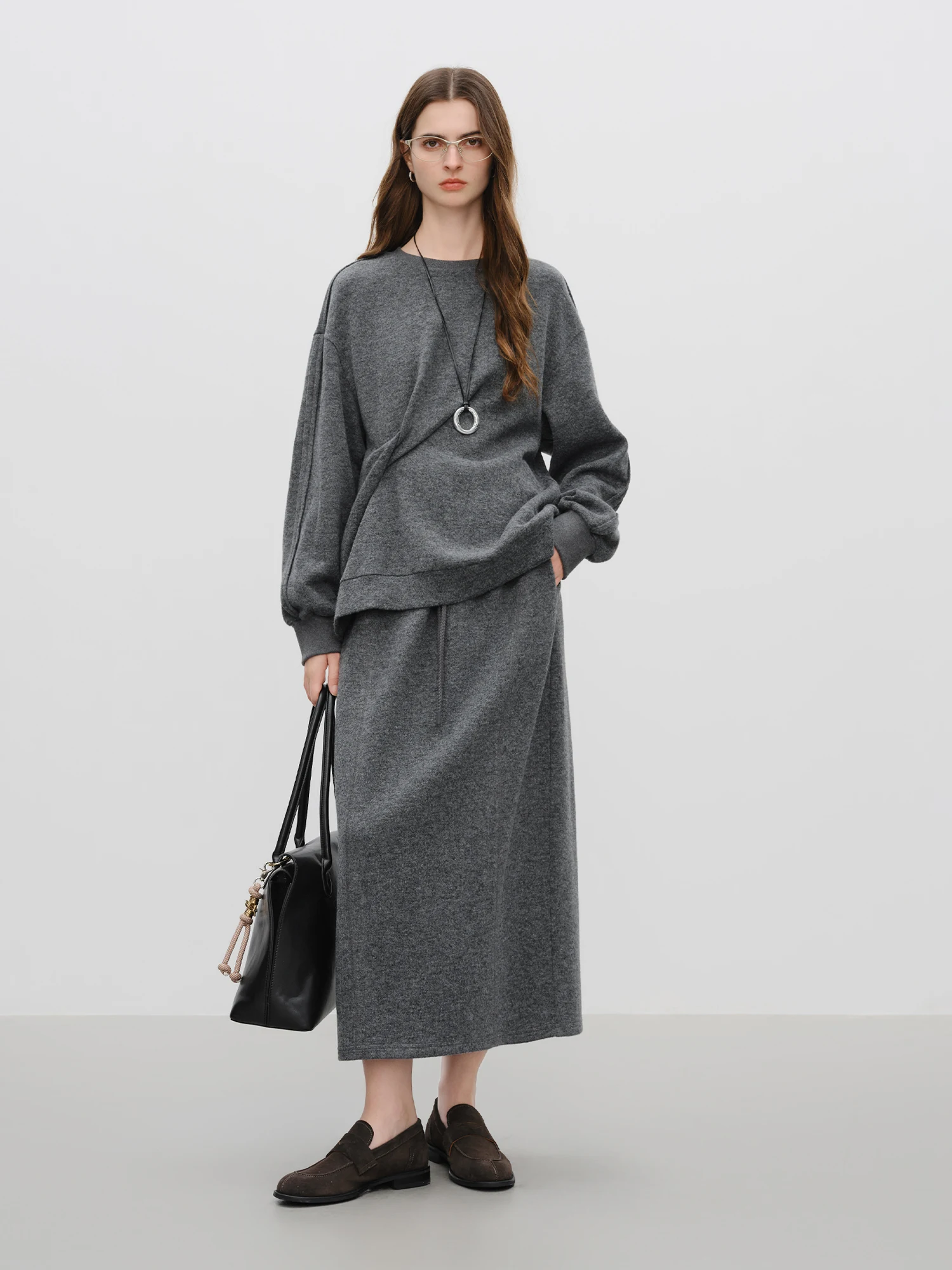 FSLE【Premium Series】Round Neck Twisted Sweatshirt Suit Women's Winter 2025 New Style Simple Long Skirts Sets Ins Casual - Image 2