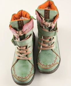 TMA EYES Women's Winter Leather Boots Simple Short Plush With Slip-On Closure Breathable And Anti-Slip Features - Image 5