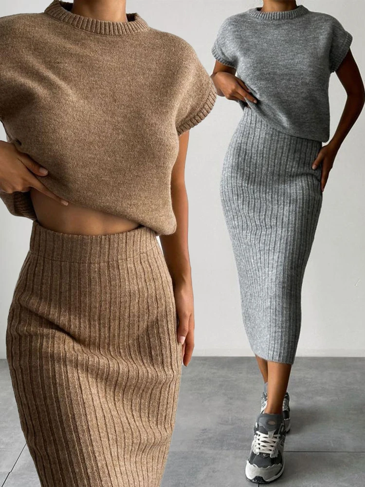 Hot Fashionable Commuting Round Neck Sleeveless Top Slim Elastic Skirt Autumn Winter Women's Suit Elegant Casual Sweater Suit
