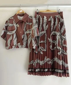 2025 summer women's retro geometric print lapel straight short shirt two-piece set + high waist loose pleated skirt fashion suit - Image 4