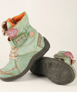 TMA EYES Women's Winter Leather Boots Simple Short Plush With Slip-On Closure Breathable And Anti-Slip Features - Image 3