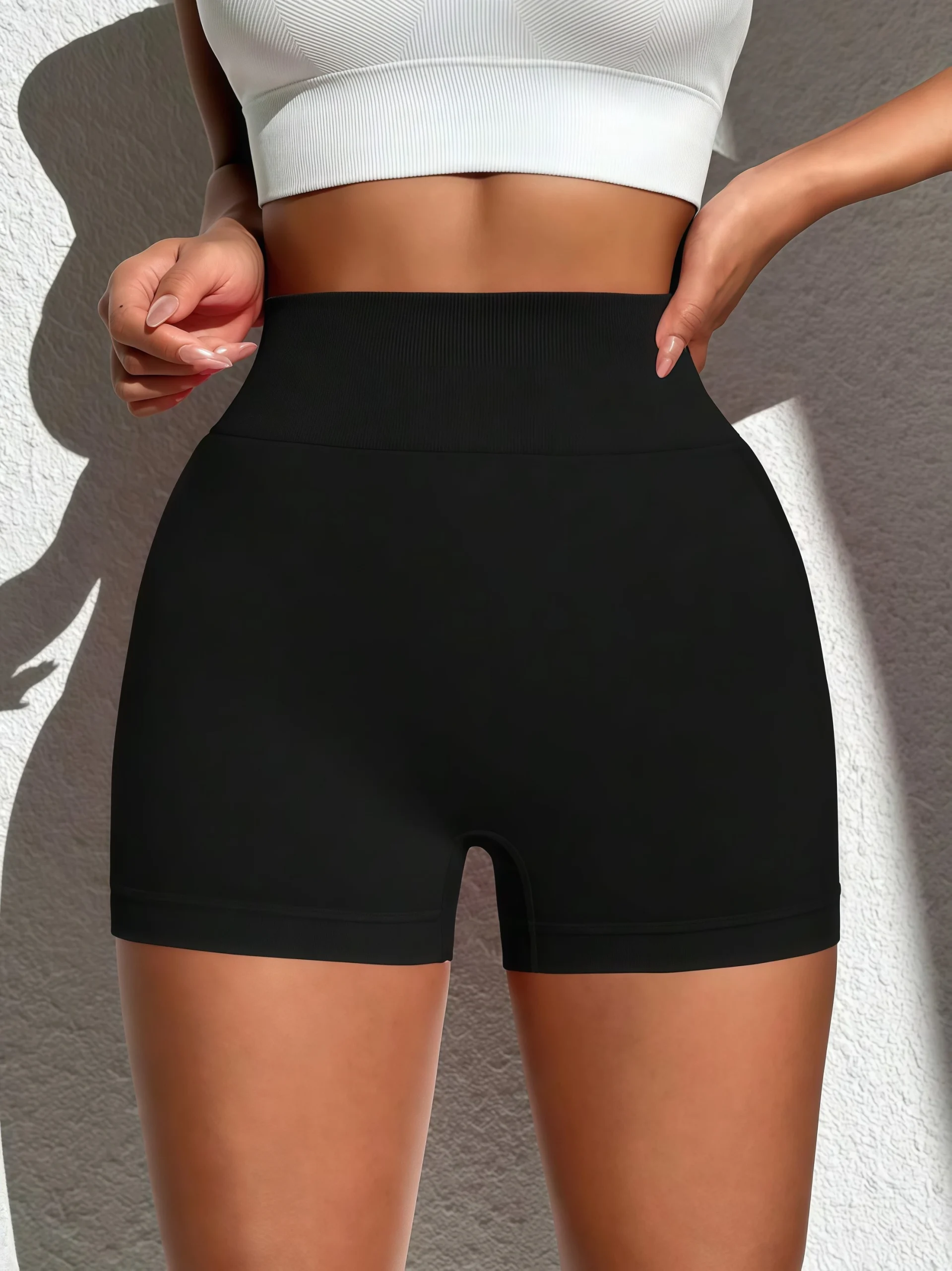 Women's peach buttocks outdoor gym hot shorts, women's tight buttocks yoga pants, women's high-quality yoga bicycle shorts - Image 2