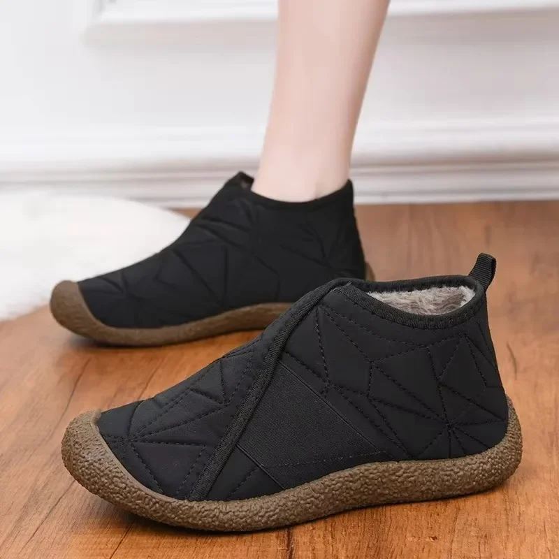 2024 Winter Hot selling Women's Shoes, Comfortable and Warm Women's Snow Boots with Thick Velvet on One Step - Image 4