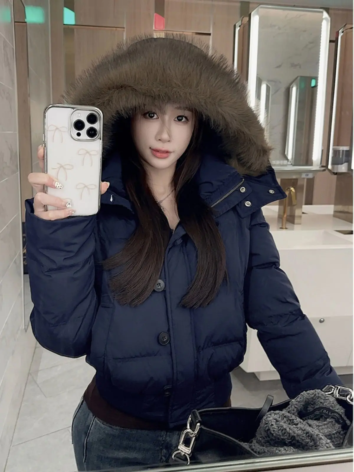 Large Fur Collar Hooded Cotton Jacket for Women, Thickened and Warm Parka, Short Puffer Jacket - Image 4