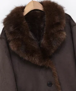 2025 Autumn New Women's Casual Lapel Long Sleeve Fashion Button-Down Reversible Faux Fur Effect Jacket - Image 3